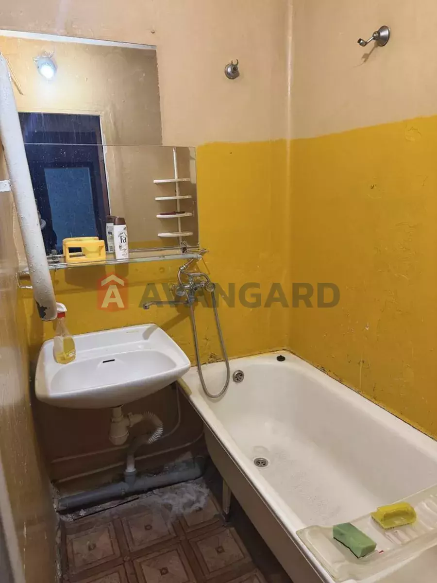 2 ��. ��������, 47/-/15 ��. �., 4/9 ������ ���� 4