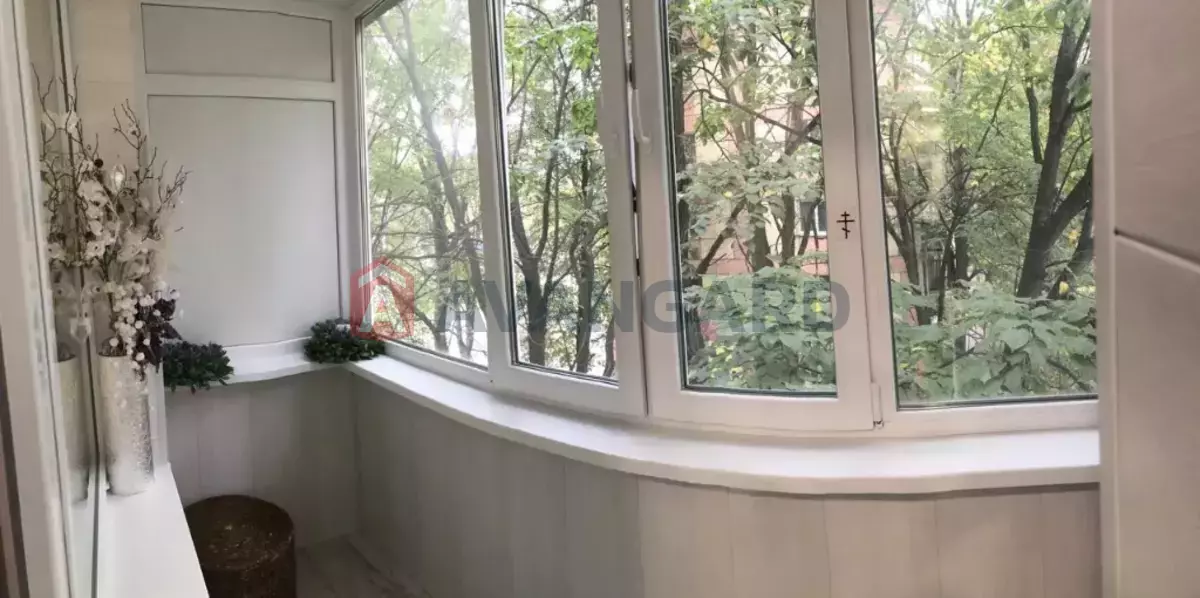 4 ����. ��������, 65/-/15 ��. �., 3/5 ���� ���� 13
