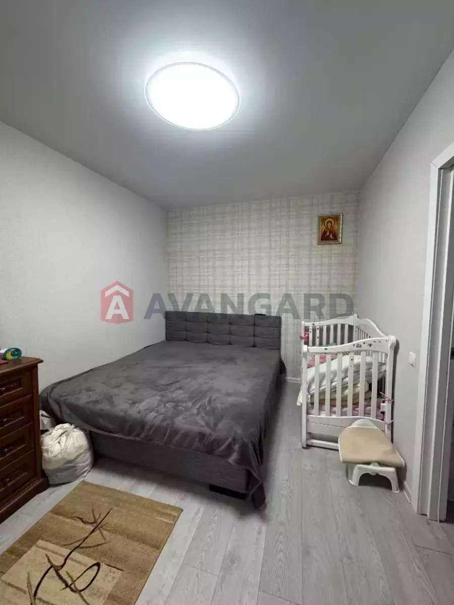3 ��. ��������, 60/-/8 ��. �., 7/9 ������ ���� 10