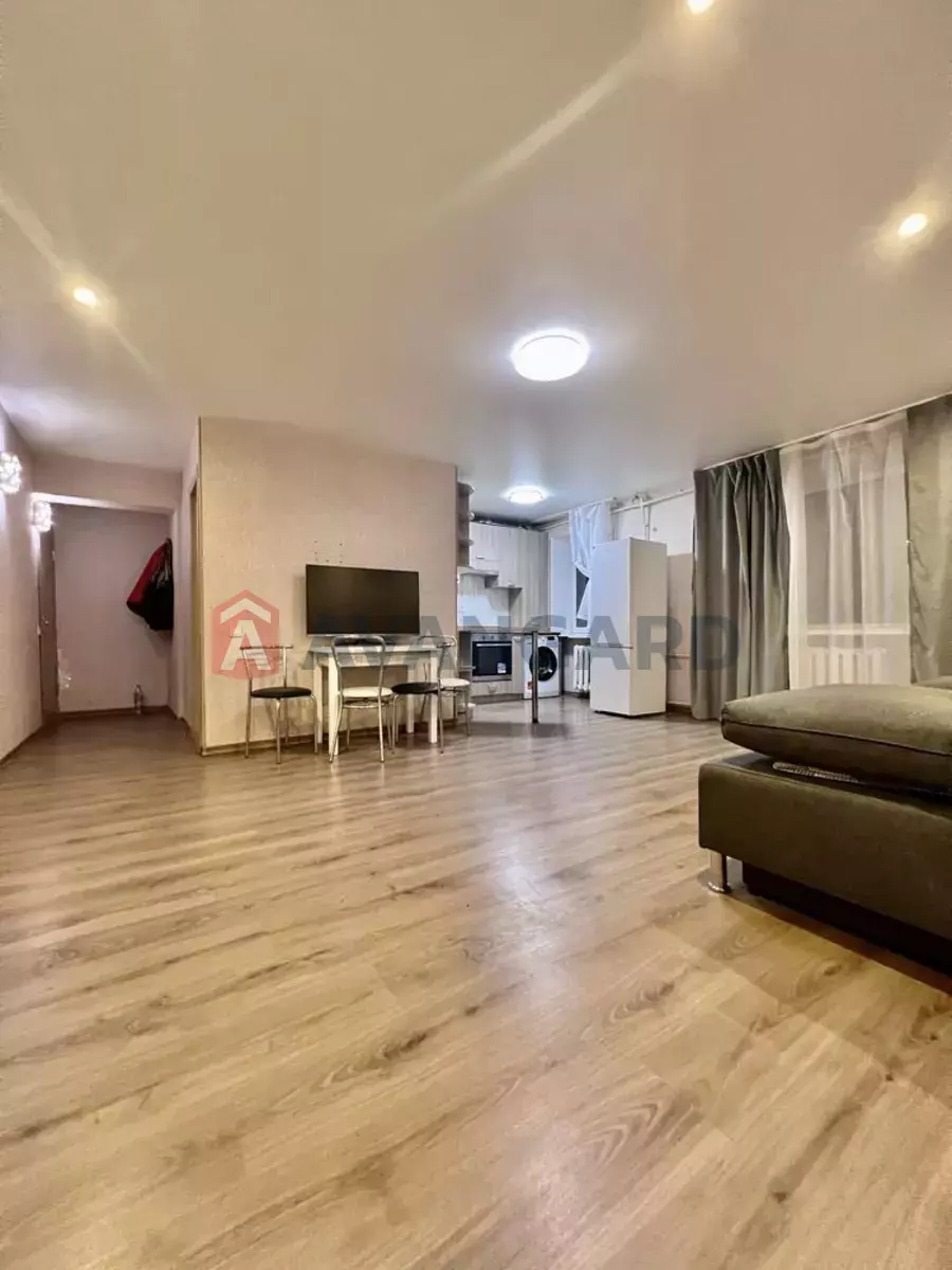 2 ��. ��������, 47/-/8 ��. �., 5/5 ������ ���� 1