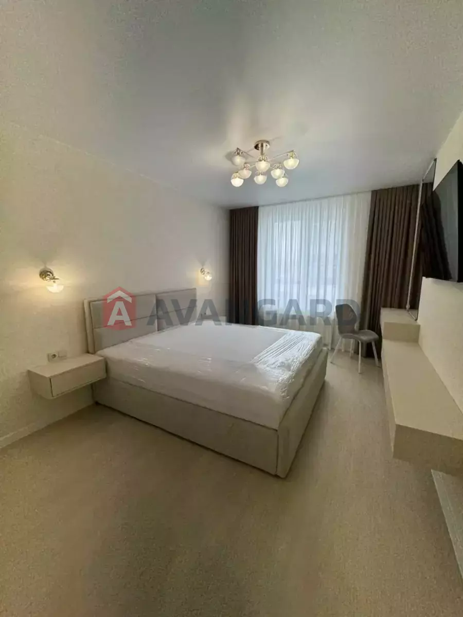 2 ����. ��������, 45/-/- ��. �., 8/10 ���� ���� 2