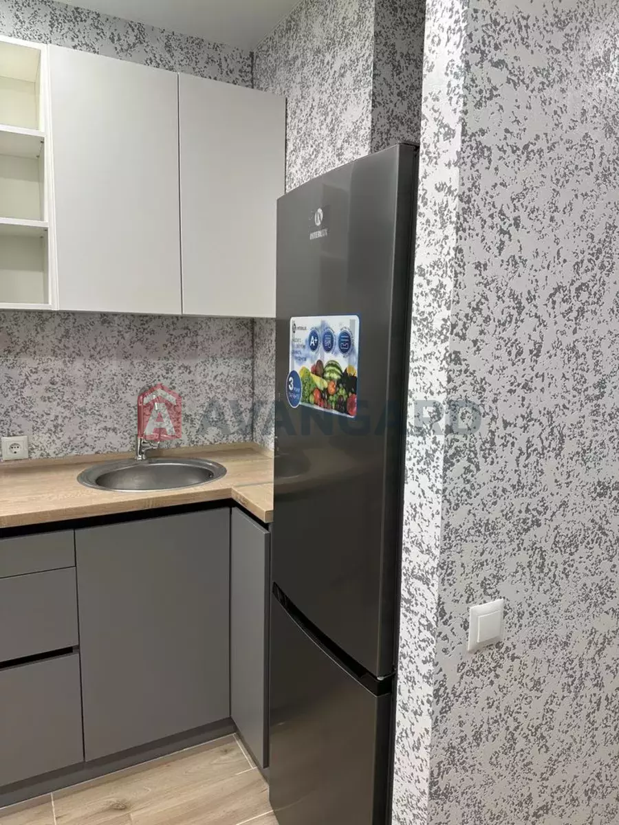 1 ��. ��������, 42/-/17 ��. �., 2/10 ������ ���� 6