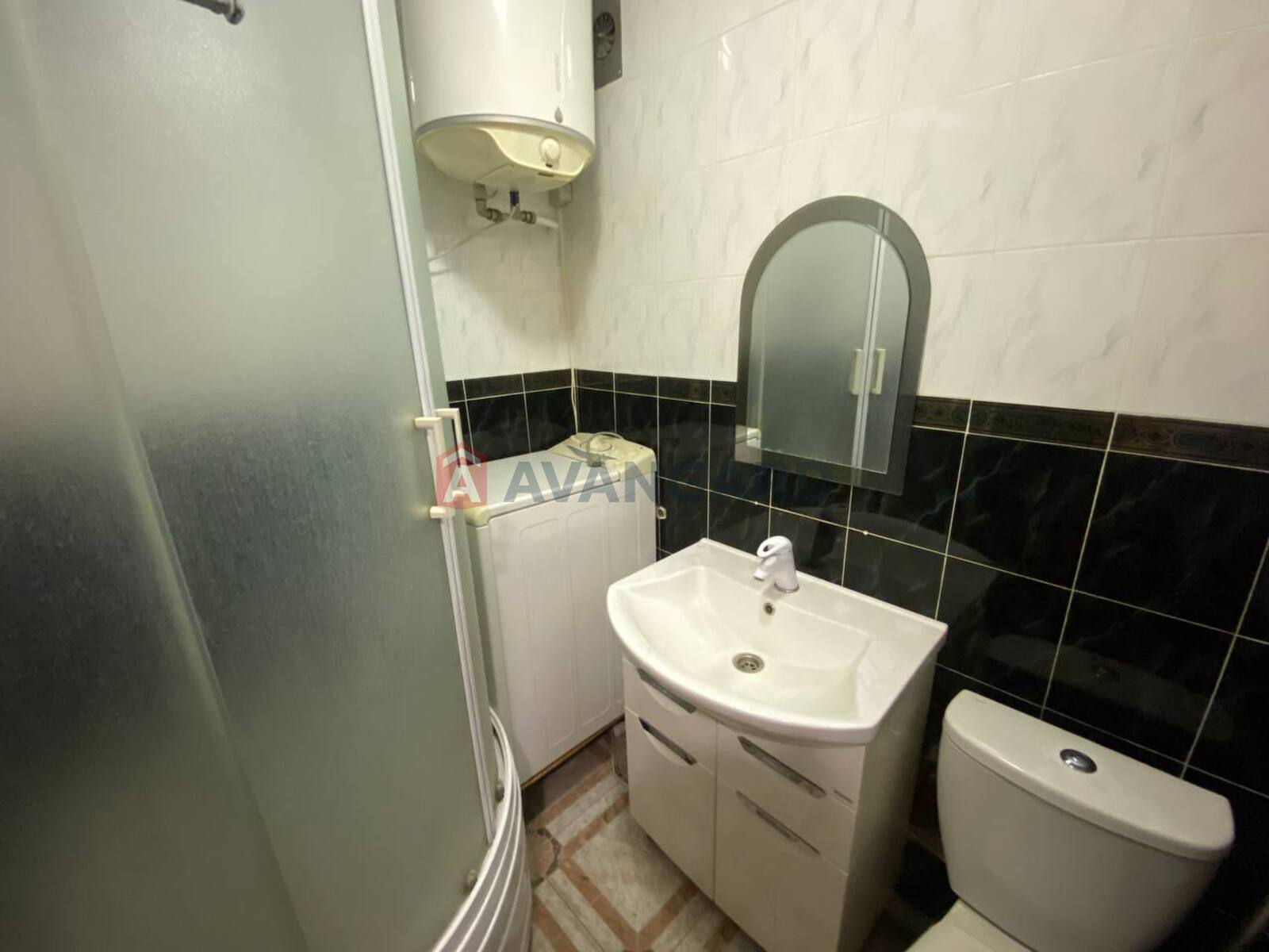 1 ��. ��������, 33/6/16 ��. �., 2/5 ������ ���� 10