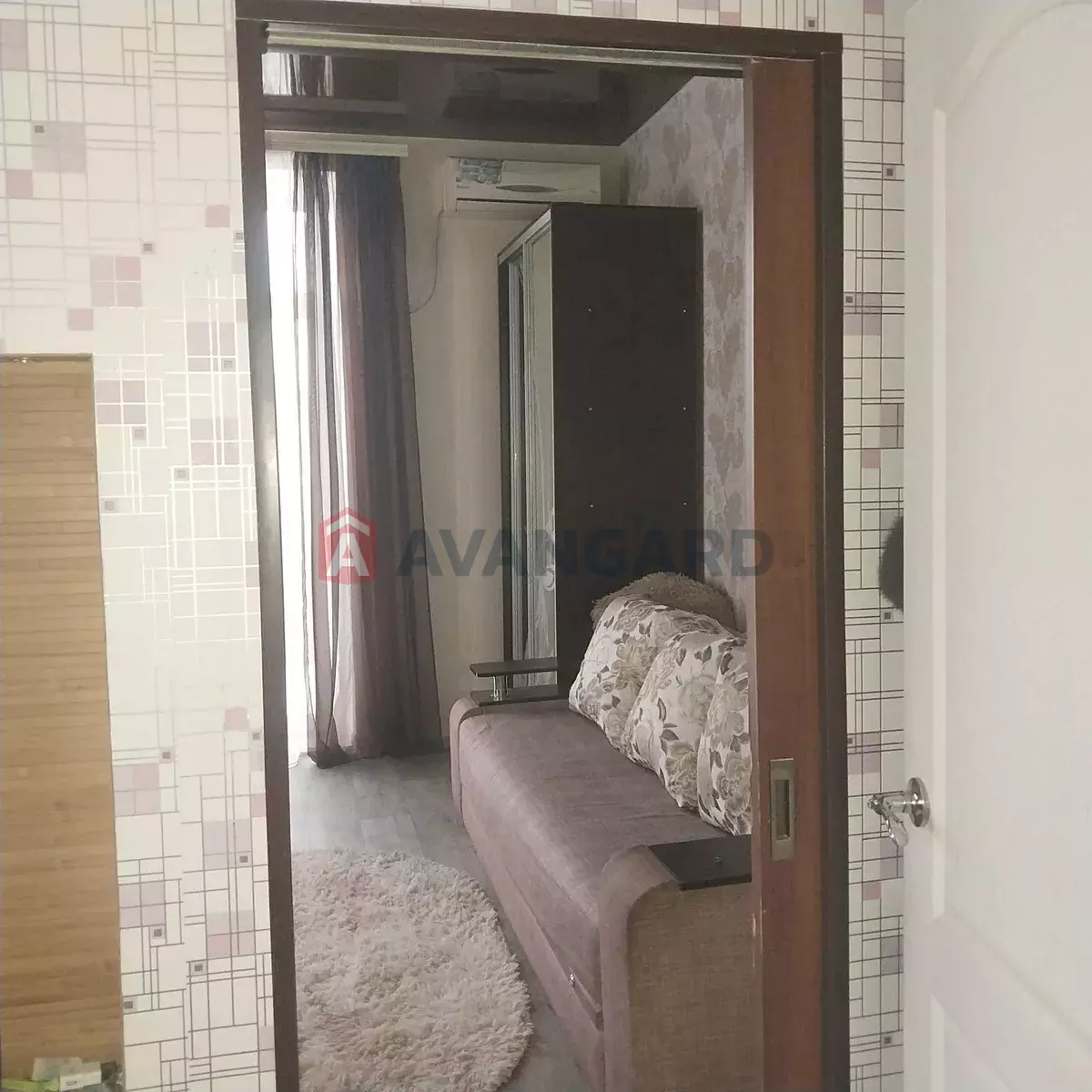 1 ����. ��������, 25/-/10 ��. �., 3/5 ���� ���� 6