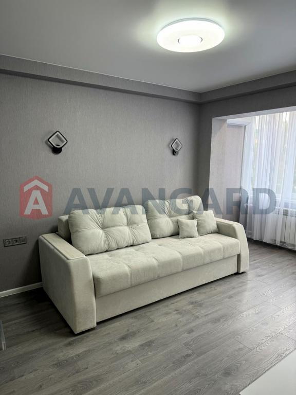 1 ��. ��������, 37/25/8 ��. �., 7/9 ������ ���� 7