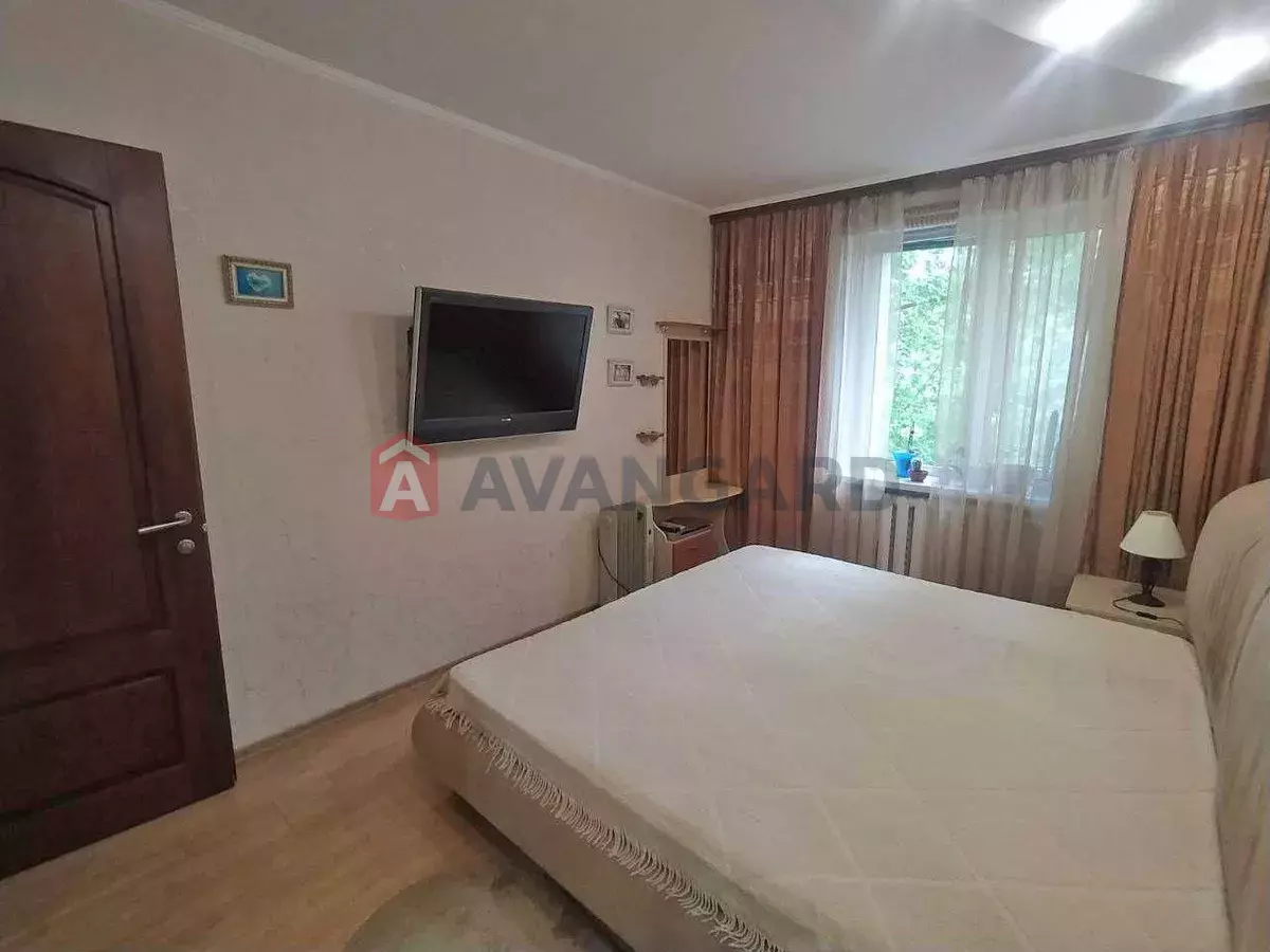 2 . , 47/-/7 . ., 3/9   8