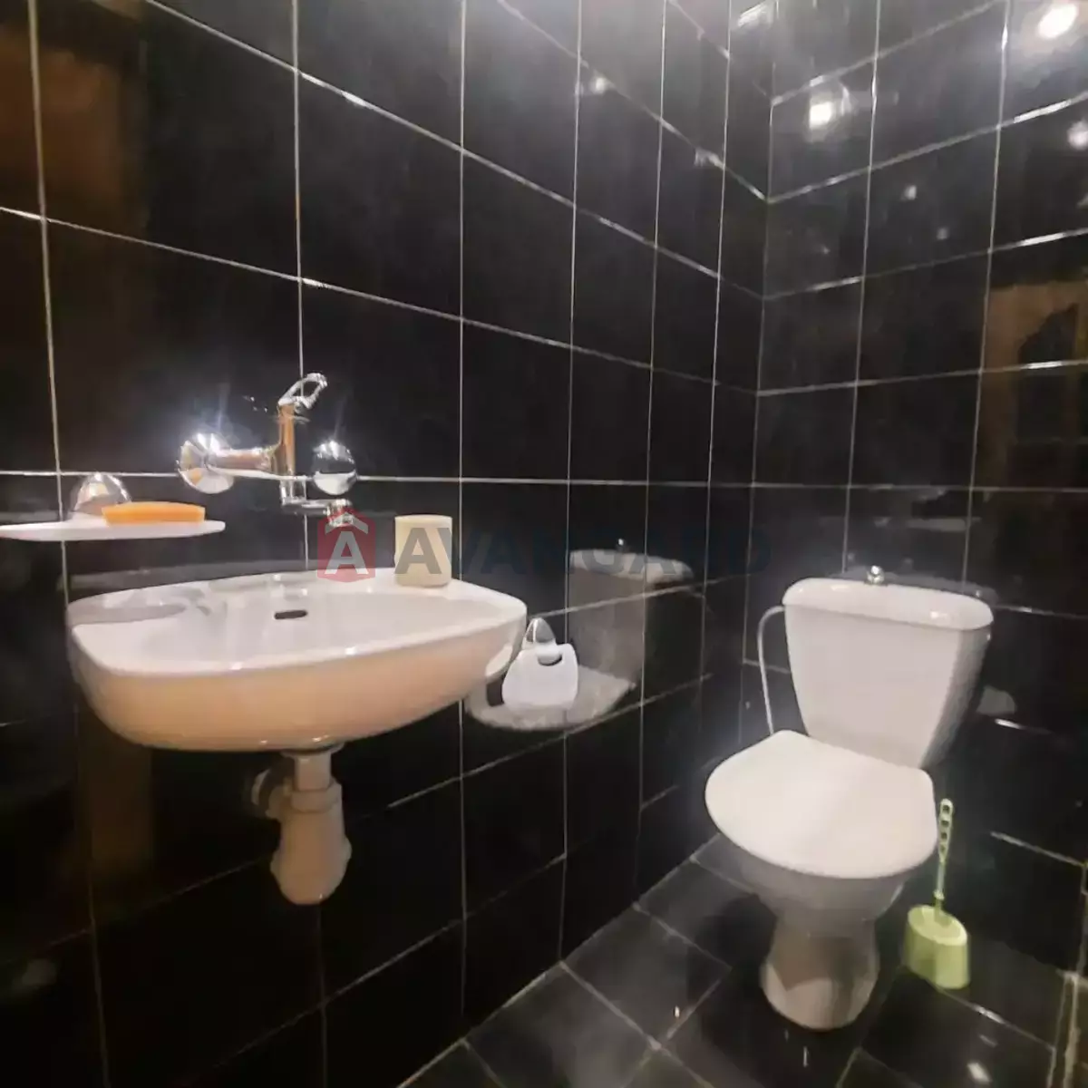 5 ��. ��������, 93/65/8 ��. �., 3/4 ������ ���� 10