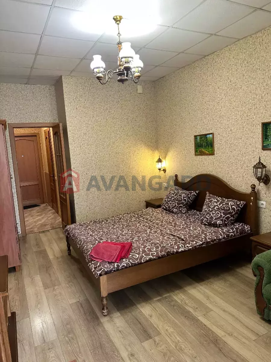 1 ��. ��������, 30/-/10 ��. �., 8/16 ������ ���� 8