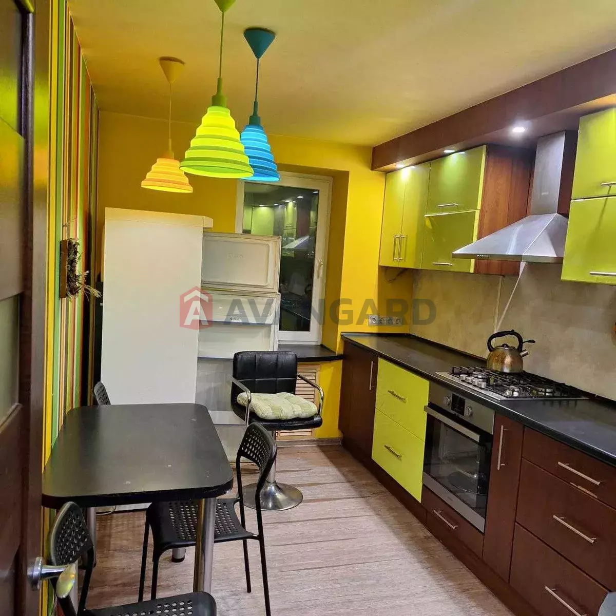 3 ��. ��������, 69/-/8 ��. �., 5/9 ������ ���� 8