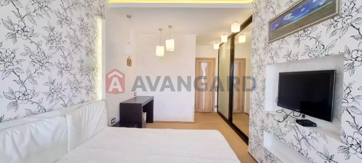 3 . , 137/-/42 . ., 10/12   3