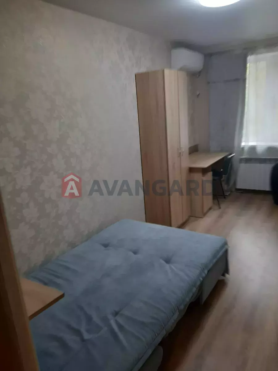 1 ����. ��������, 12/-/6 ��. �., 3/5 ���� ���� 3