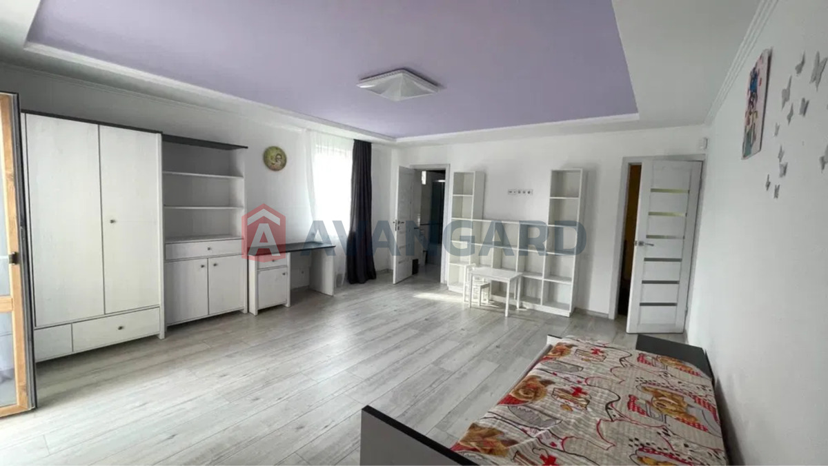 3 ����. ��������, 137/-/- ��. �., 1/3 ���� ���� 5