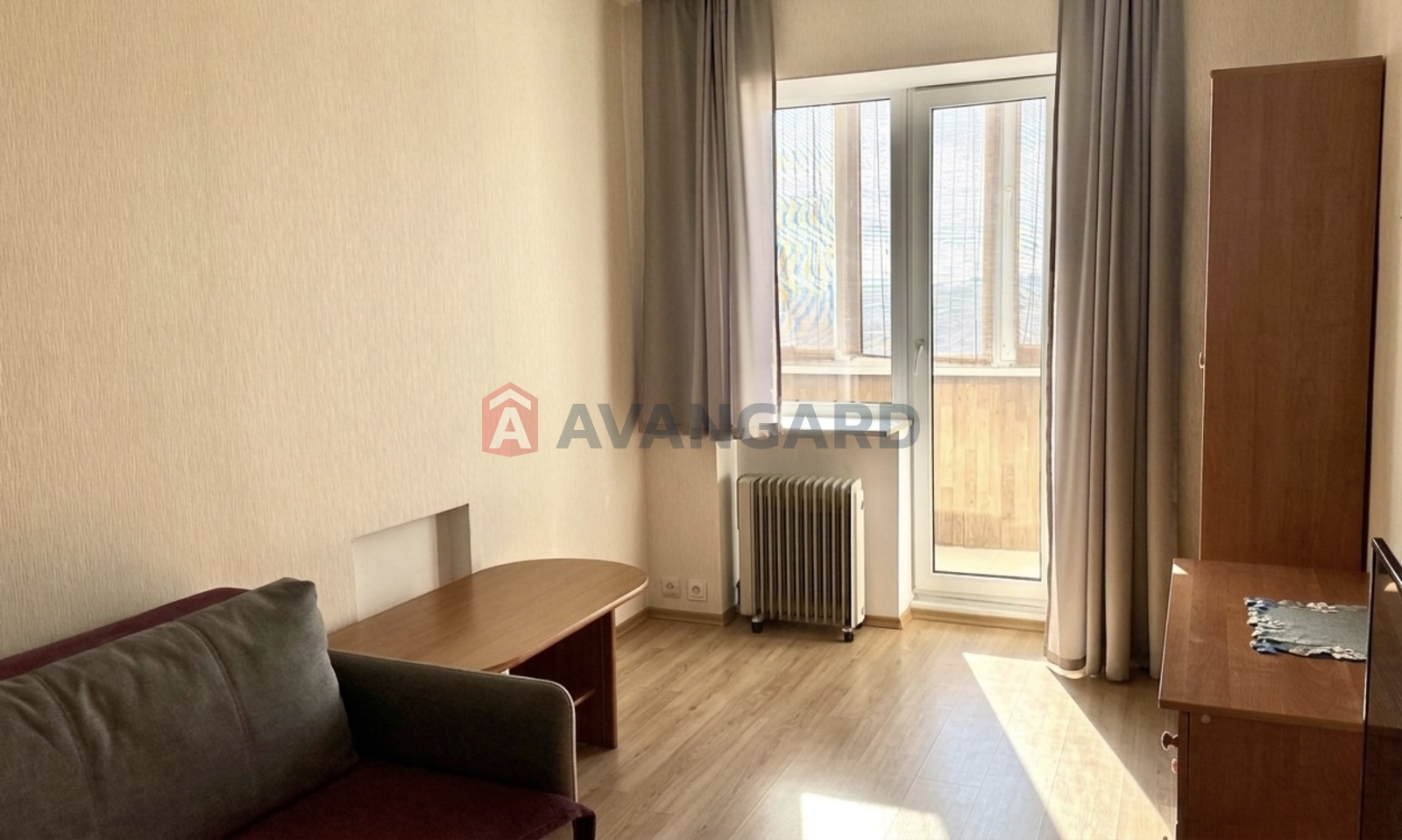 1 ����. ��������, 38/20/8 ��. �., 6/11 ���� ���� 5