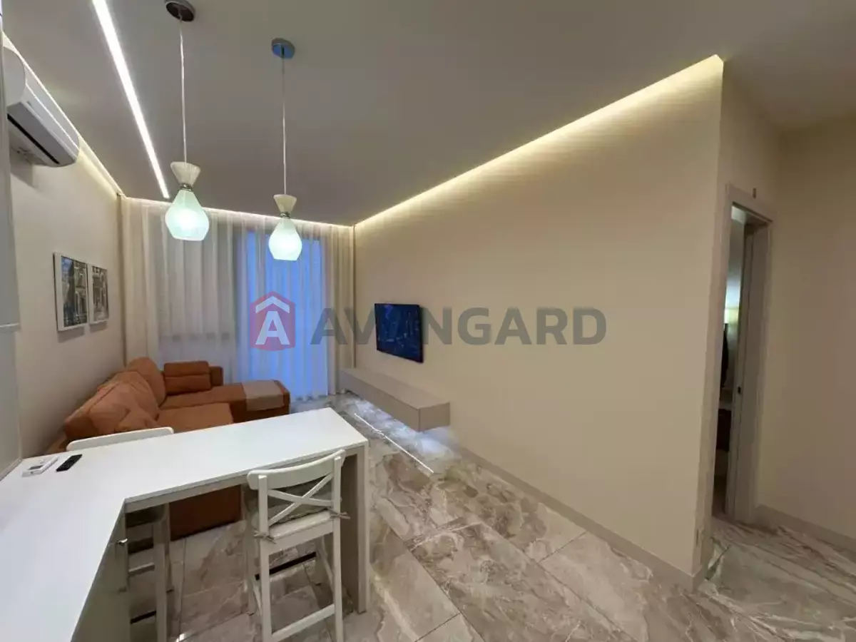 2 ��. ��������, 58/30/25 ��. �., 5/18 ������ ���� 6