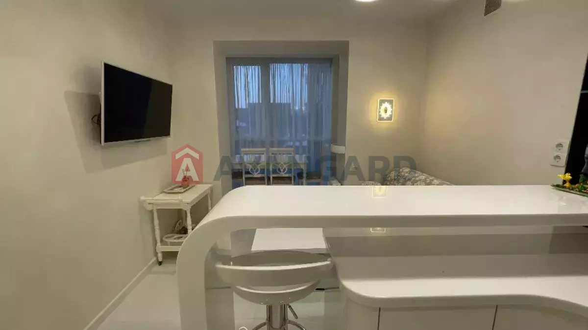 1 ��. ��������, 54/19/15 ��. �., 6/9 ������ ���� 2