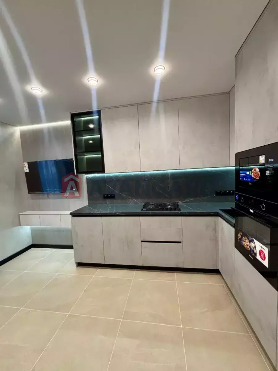 2 ��. ��������, 47/37/10 ��. �., 3/10 ������ ���� 5