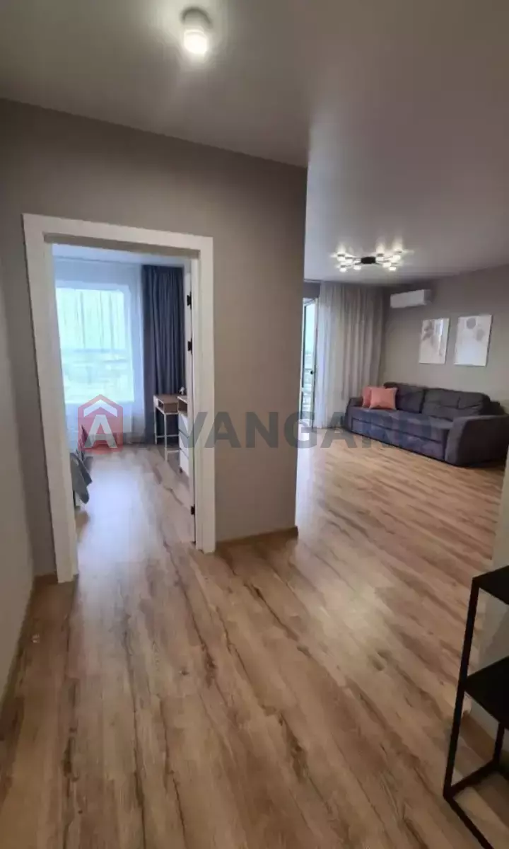 2 ��. ��������, 55/-/15 ��. �., 9/10 ������ ���� 13