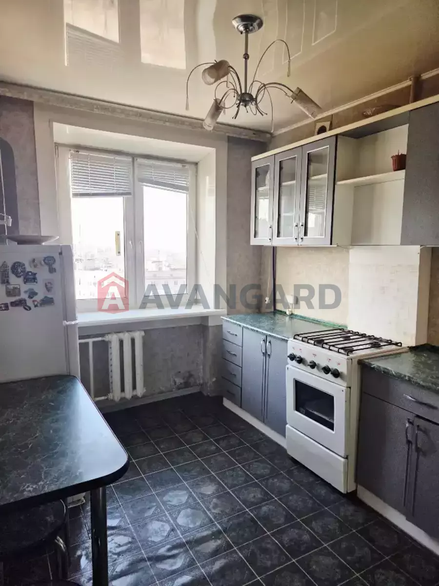 2 ��. ��������, 50/28/8 ��. �., 11/14 ������ ���� 1