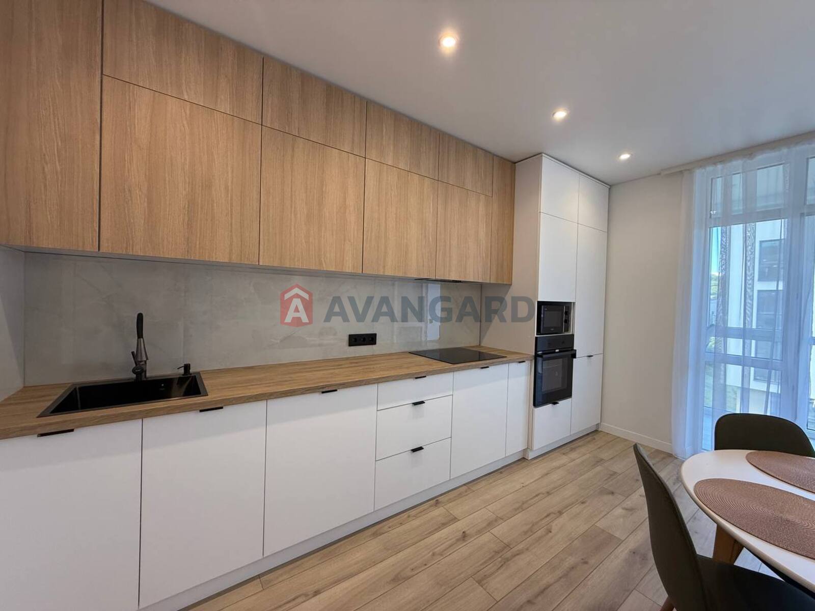 1 ��. ��������, 43/16/14 ��. �., 4/5 ������ ���� 12