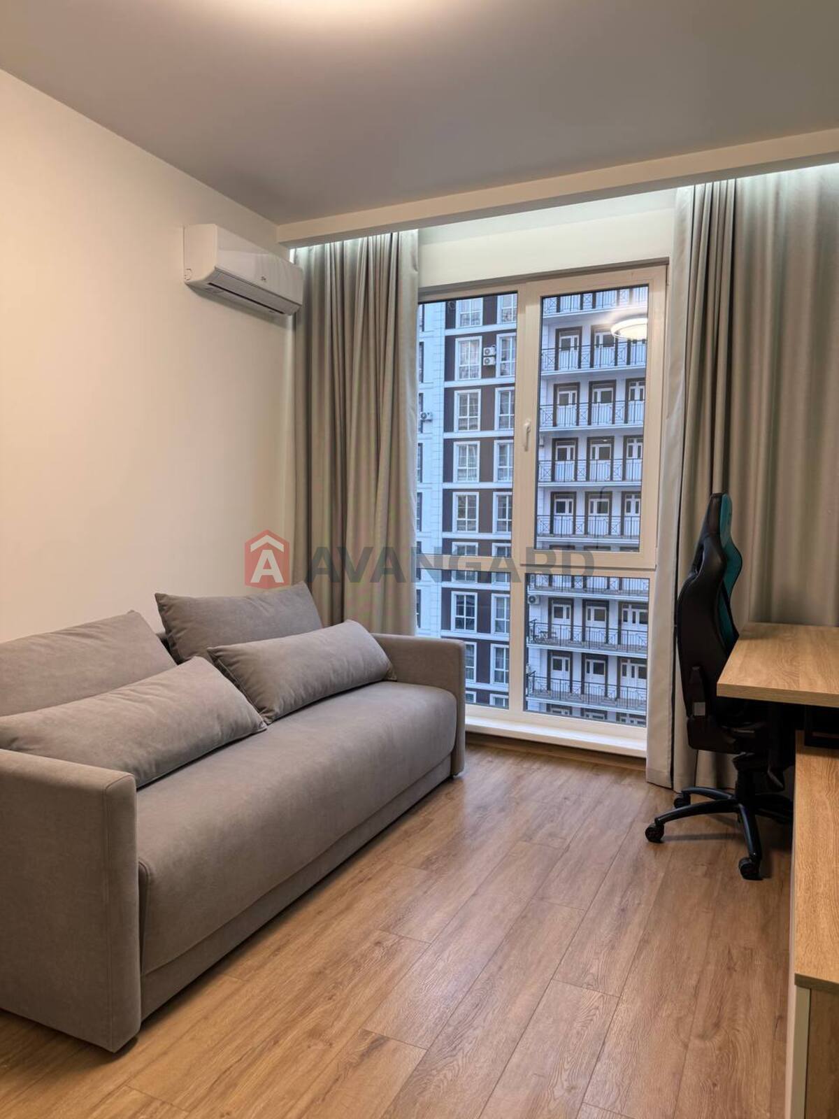 2 ��. ��������, 62/38/16 ��. �., 12/19 ������ ���� 10