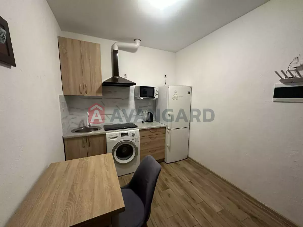 1 ��. ��������, 30/-/6 ��. �., 2/3 ������ ���� 1