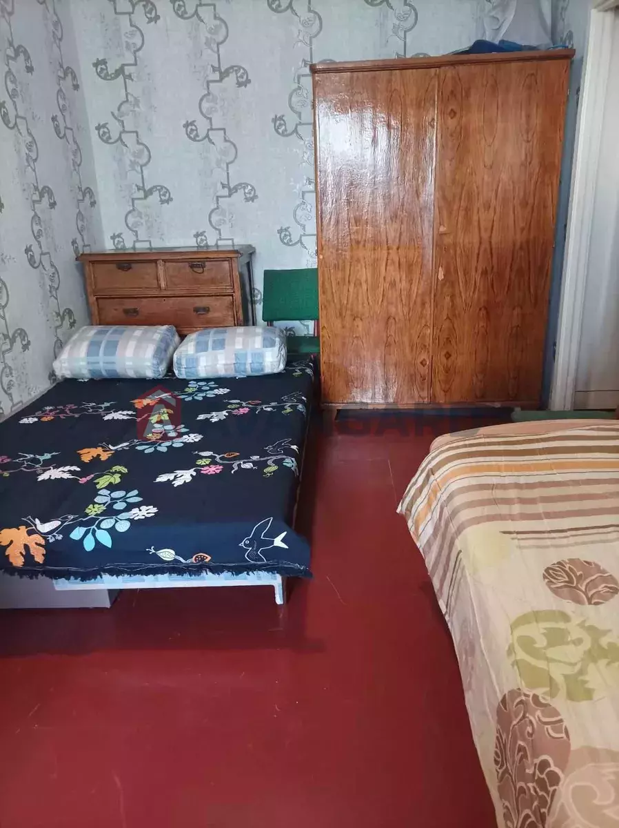 2 ��. ��������, 50/-/9 ��. �., 6/9 ������ ���� 9