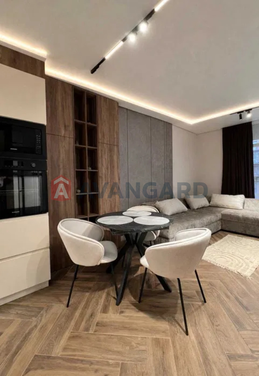 1 ��. ��������, 63/-/35 ��. �., 4/12 ������ ���� 4