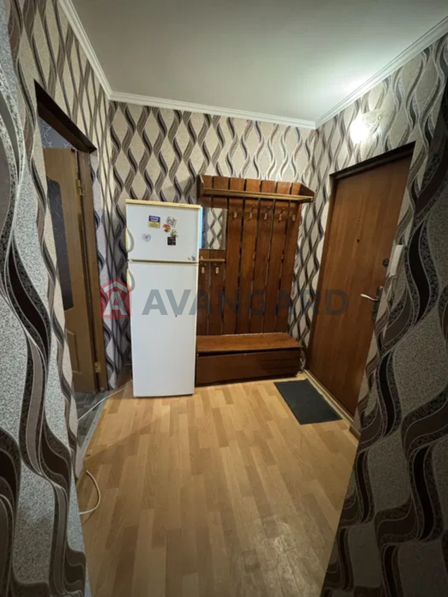 1 ��. ��������, 37/-/7 ��. �., 5/9 ������ ���� 3