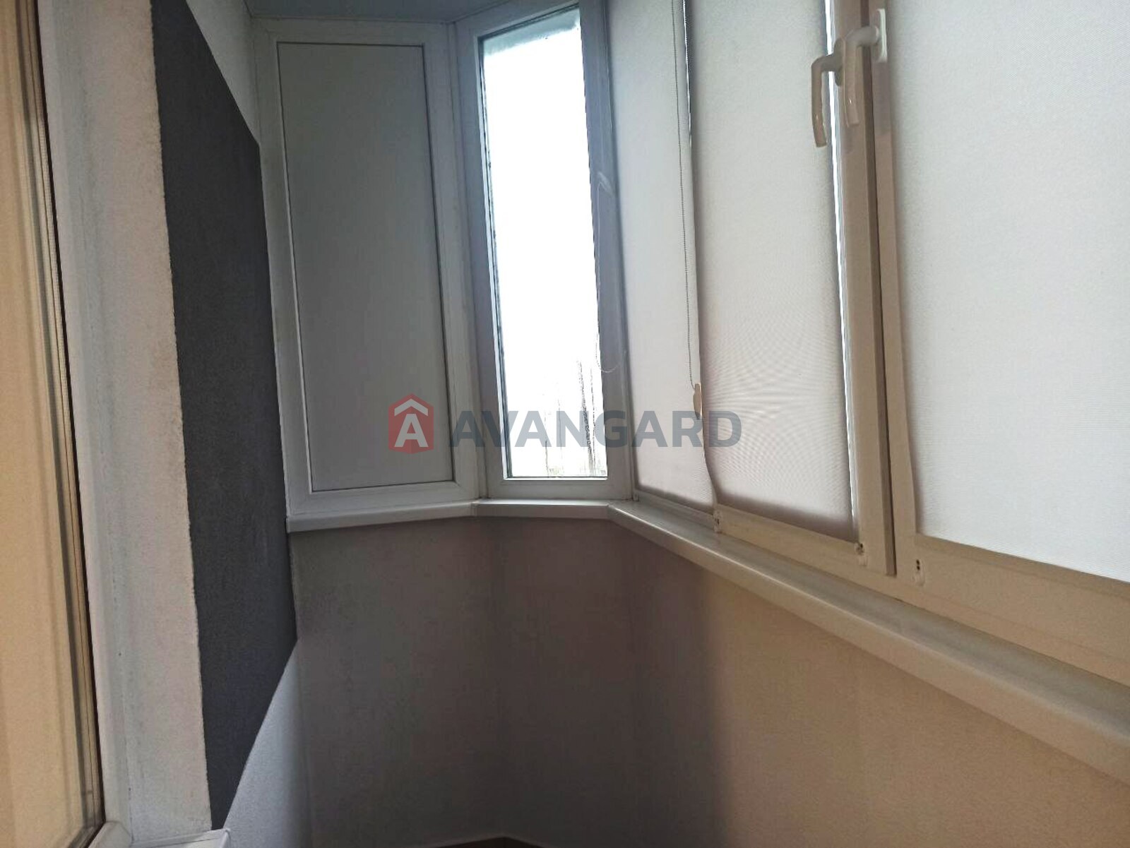 1 ��. ��������, 38/17/9 ��. �., 6/9 ������ ���� 8