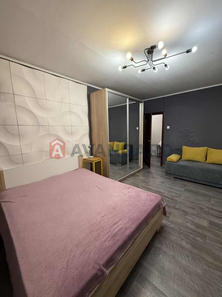 1 ����. ��������, 39/-/8 ��. �., 5/10 ���� ���� 3