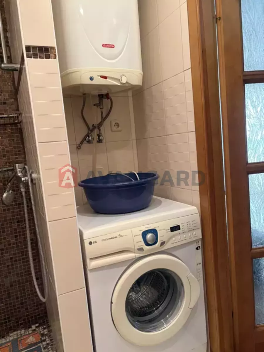 1 ����. ��������, 45/-/37 ��. �., 3/9 ���� ���� 11