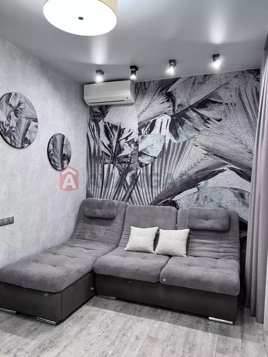 1 ��. ��������, 33/-/10 ��. �., 14/15 ������ ���� 9