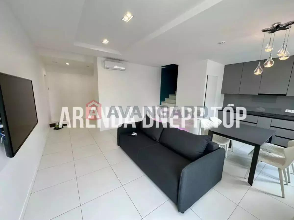 3 ��. ��������, 90/-/- ��. �., 3/3 ������ ���� 9