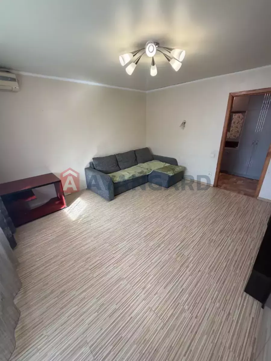 3 ����. ��������, 66/-/9 ��. �., 9/10 ���� ���� 5