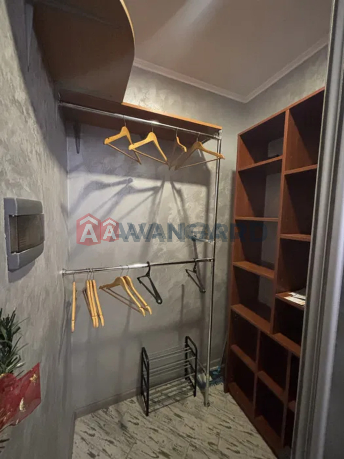 1 ��. ��������, 50/-/15 ��. �., 3/9 ������ ���� 2