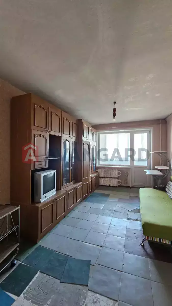 1 ����. ��������, 37/17/9 ��. �., 14/16 ���� ���� 7