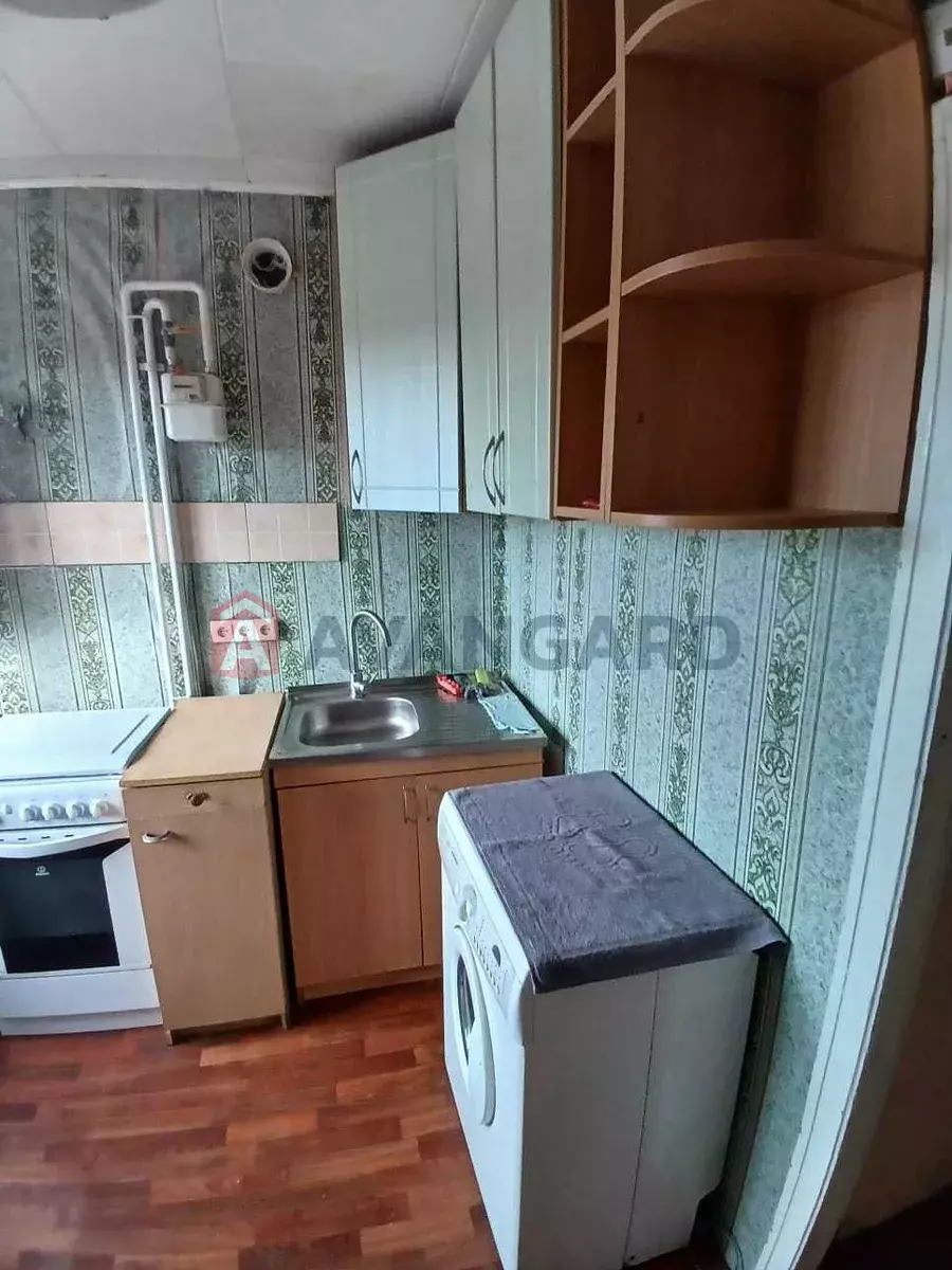 1 ����. ��������, 33/18/6 ��. �., 5/5 ���� ���� 2