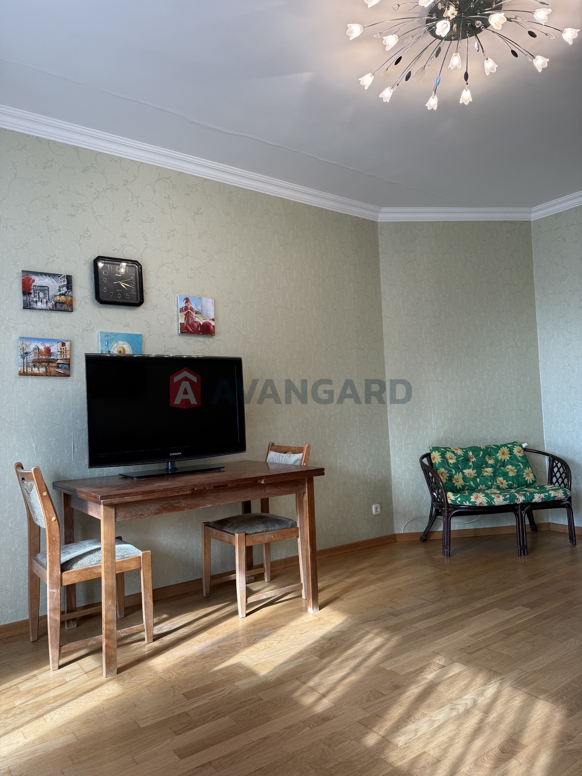 1 ��. ��������, 74/40/16 ��. �., 7/10 ������ ���� 10