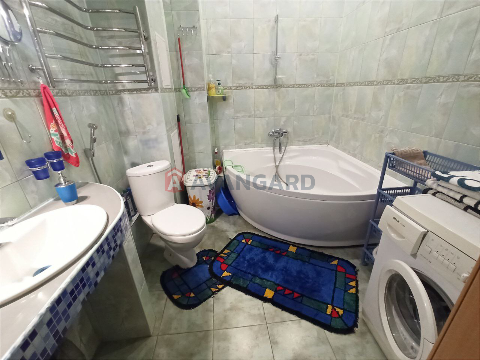 3 ����. ��������, 94/56/18 ��. �., 15/25 ���� ���� 15