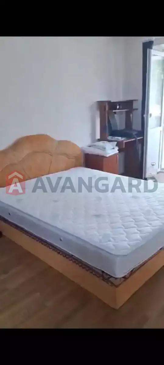 1 ��. ��������, 30/-/- ��. �., 4/5 ������ ���� 1