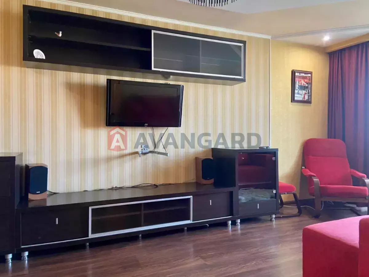 1 ����. ��������, 32/-/- ��. �., 9/9 ���� ���� 8