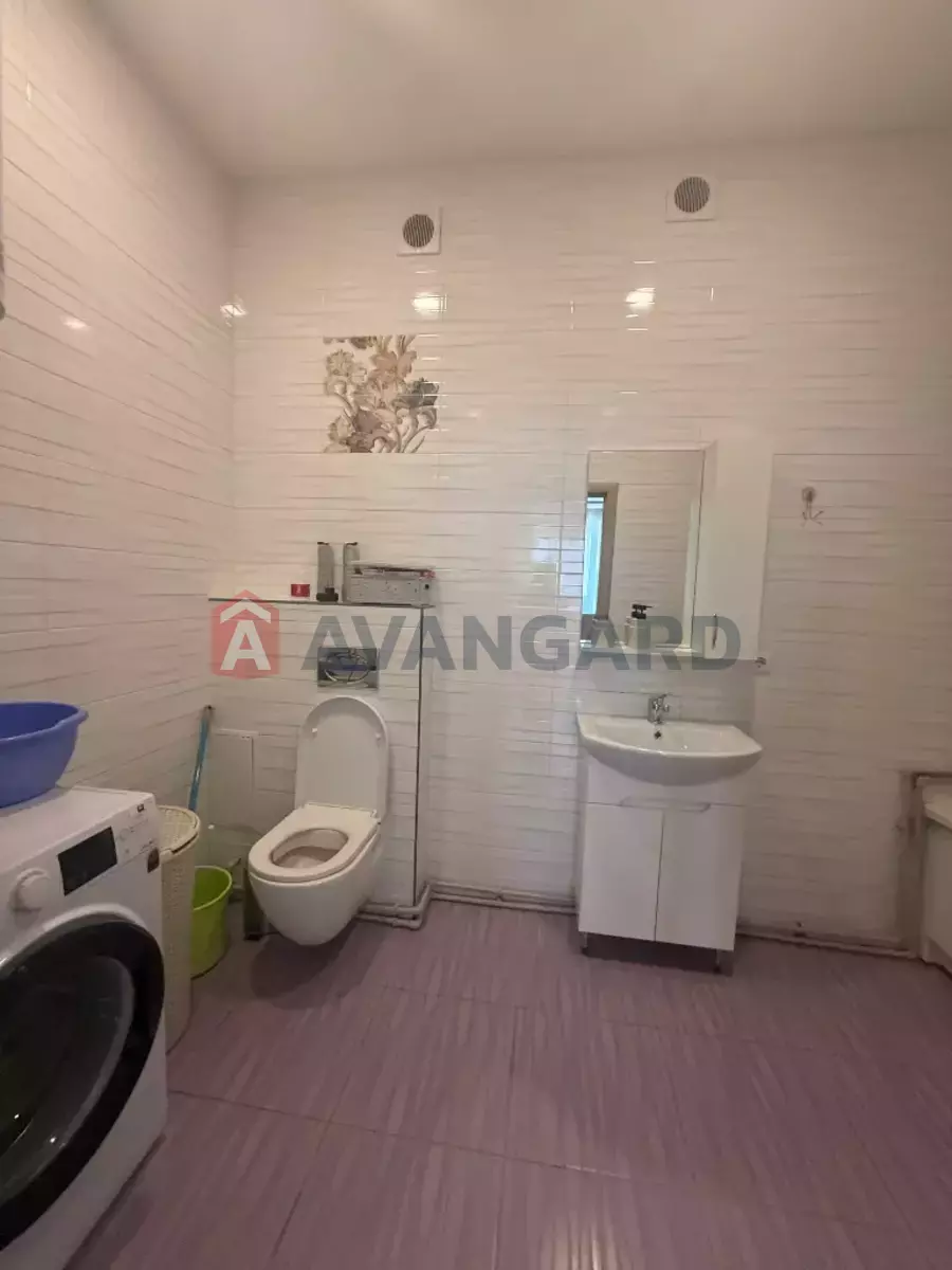 2 ��. ��������, 67/40/15 ��. �., 9/17 ������ ���� 17