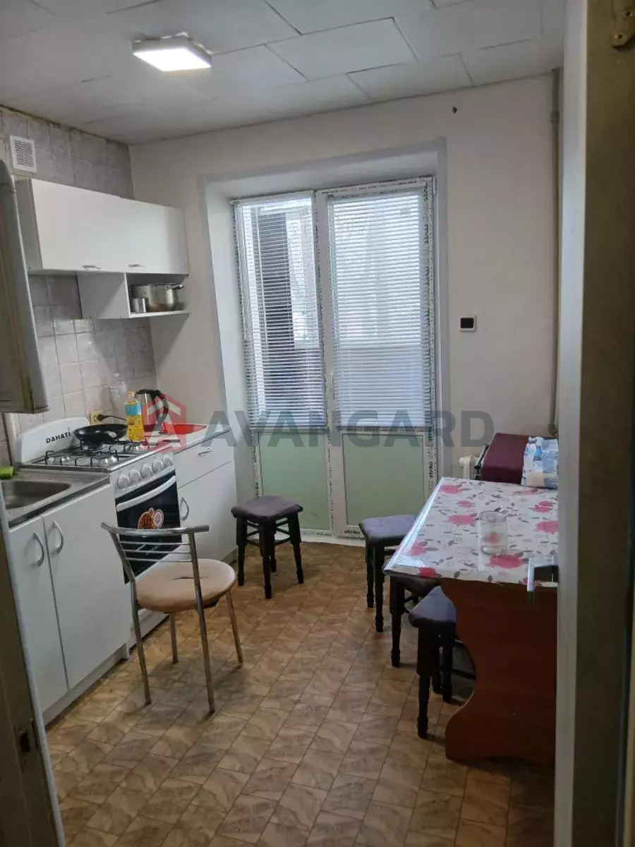 4 ��. ��������, 64/-/8 ��. �., 4/9 ������ ���� 1