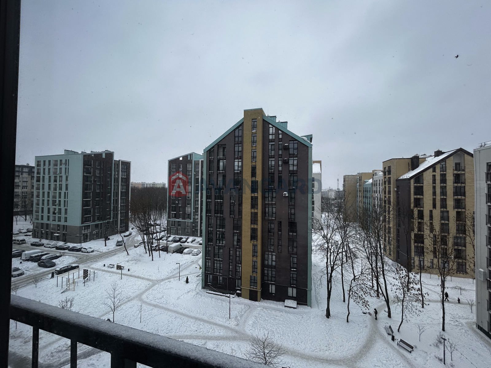 1 ��. ��������, 48.6/18.5/13.7 ��. �., 7/10 ������ ���� 6