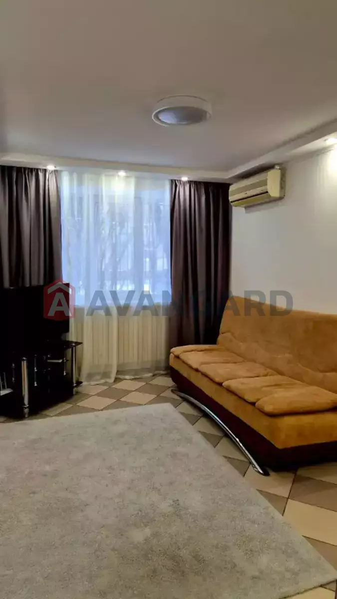 3 ����. ��������, 53/45/6 ��. �., 1/5 ���� ���� 4