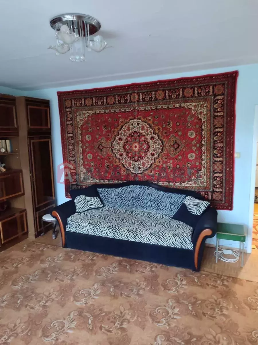 1 ��. ��������, 43/-/9 ��. �., 1/2 ������ ���� 7