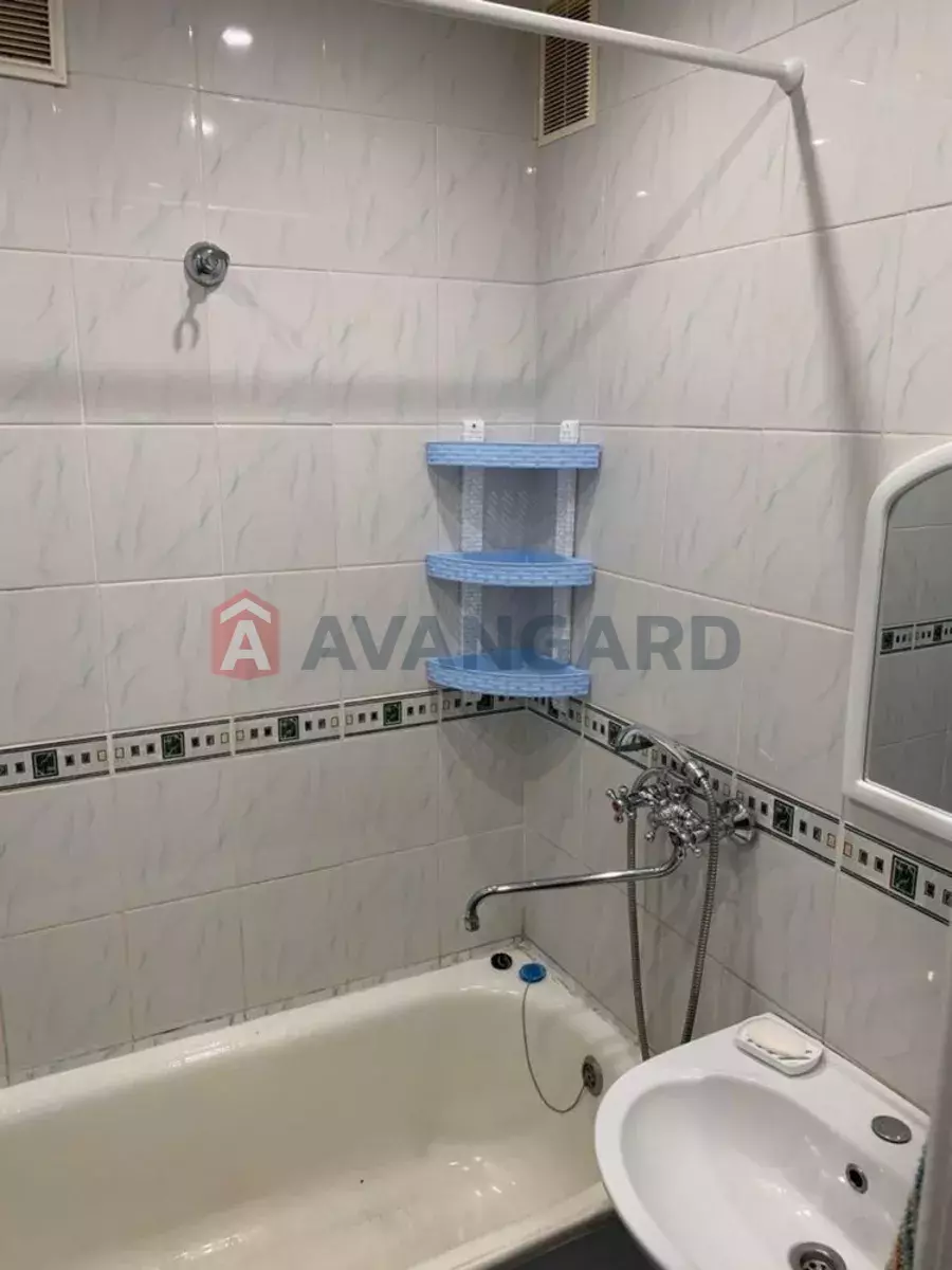 1 . , 37/-/8 . ., 5/9   2