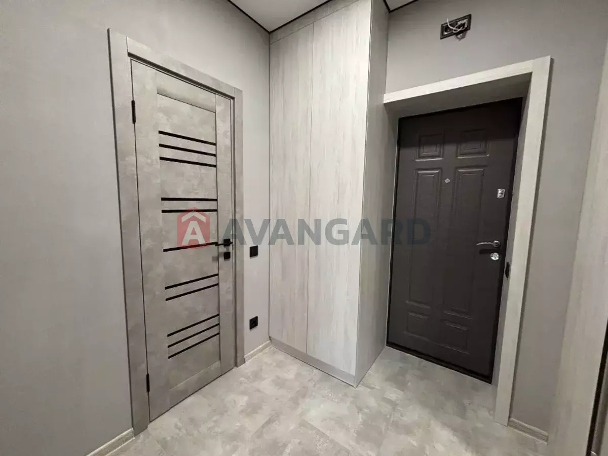 2 ����. ��������, 40/30/10 ��. �., 2/6 ���� ���� 6