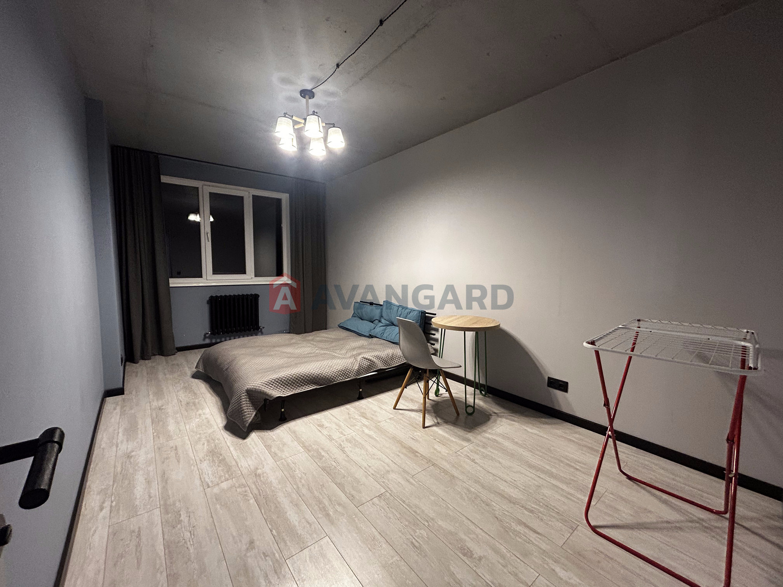 2 ��. ��������, 100/33/40 ��. �., 10-11/11 ������ ���� 17