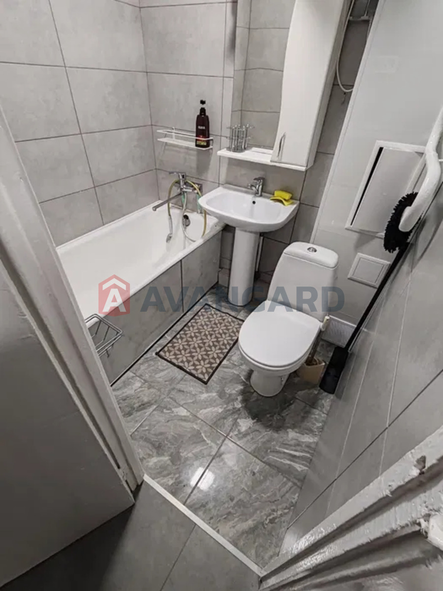 2 ��. ��������, 42/-/5 ��. �., 1/5 ������ ���� 5